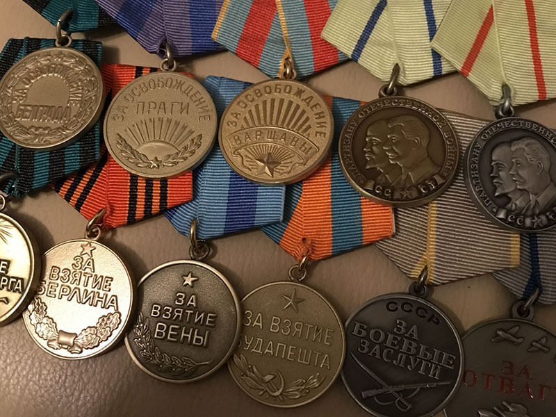 Продать медаль в Киеве